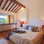 Apartments Florence- Biblioteca Apartment With View