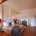 Apartments Florence- Biblioteca Apartment With View